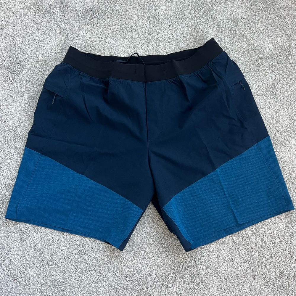 Lululemon Men’s Swim Trunk Workout Short Size XL Blue and Black New with Tag